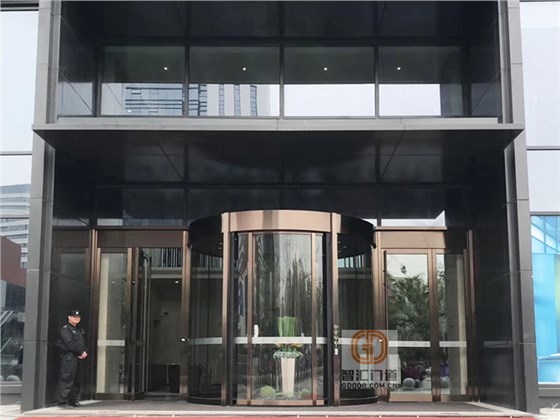 杭州三花大廈旋轉門